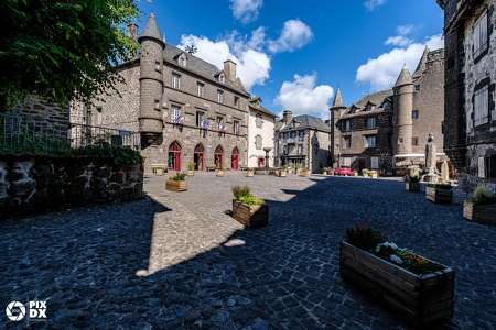 Place Tyssandier d’Escous